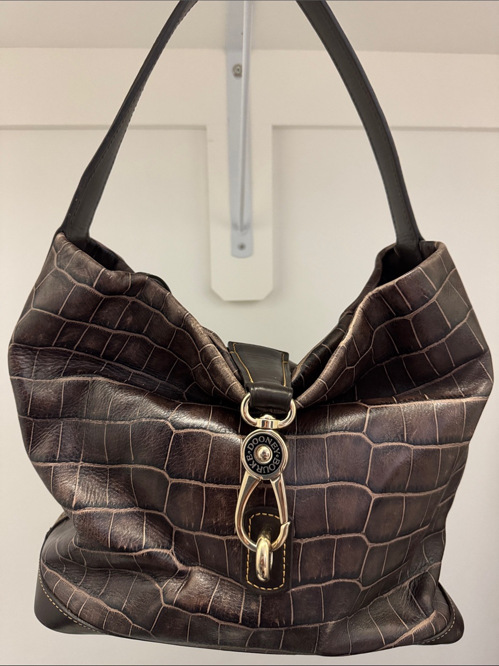Dooney & Bourke Leather Bag J3509386